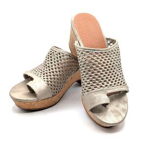 Baretraps Bethie Wedge Cork Heel Sandals Silver Women's Size 7